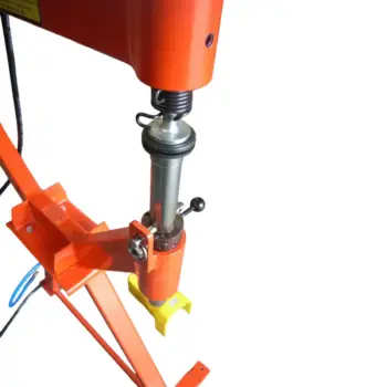 Light Pneumatic Planishing Hammer - 498mm Throat - Image 2