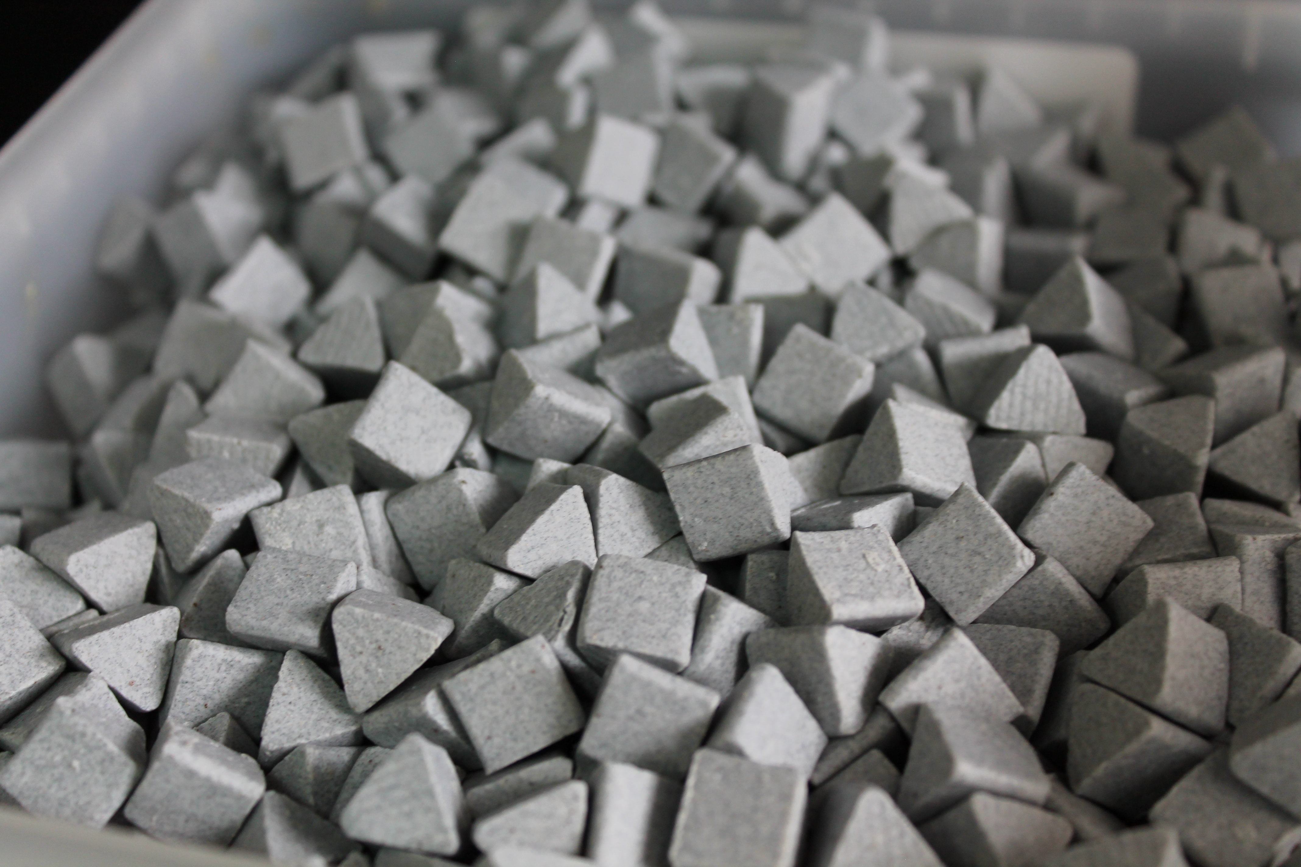 Vibratory Tumbler Media Ceramic Triangles (1kg)