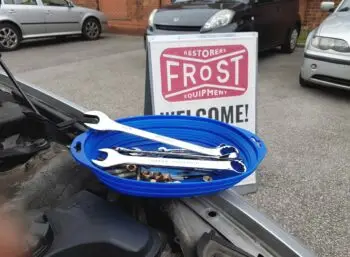 Retractable Magnetic Parts Tray