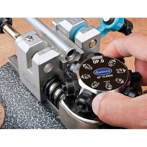 Eastwood Pro TurretStyle Brake Pipe Flaring Tool Kit