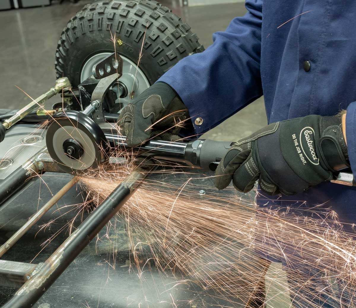 Eastwood 4" Extended Reach Air Cut Off Tool w/Forward and Reverse Frost Auto Restoration