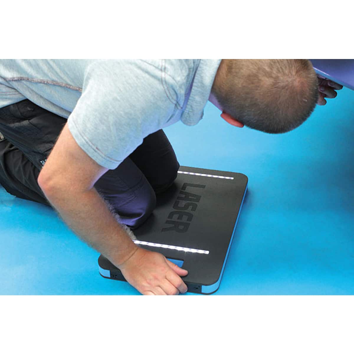 Laser Kneeling Mat with Work Light Frost Auto Restoration Techniques